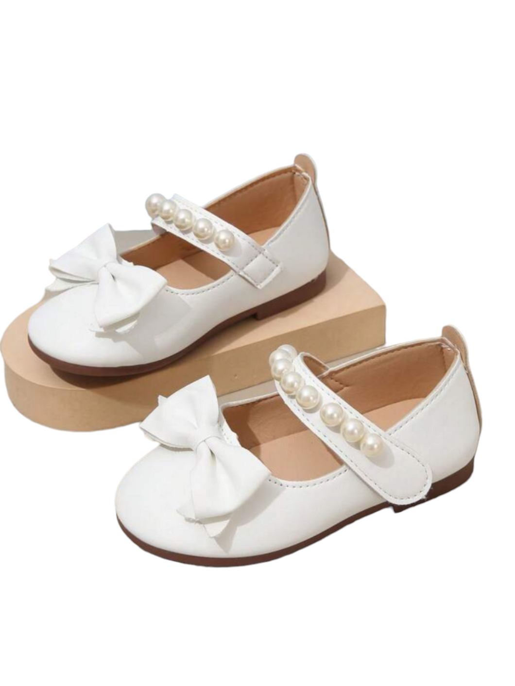 Girl formal shoes with bow and pearl strap