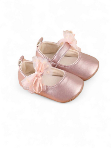 Pink bow baby shoes